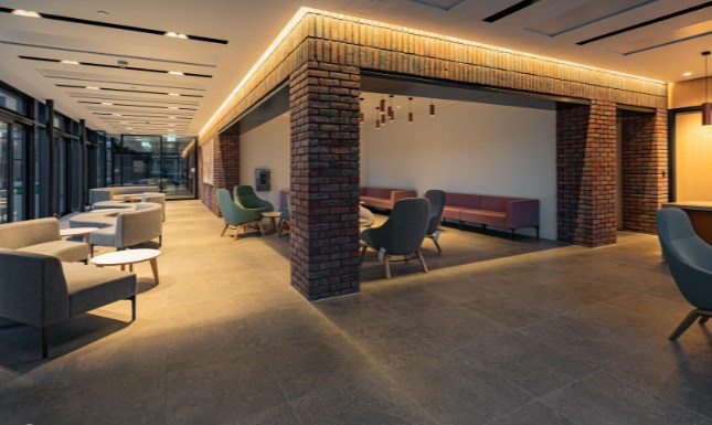 Sala de estar común de la residencia