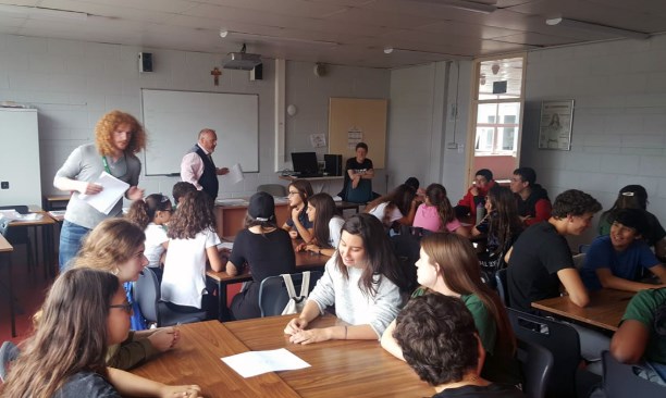 Clase de inglés en el campus de Carlow