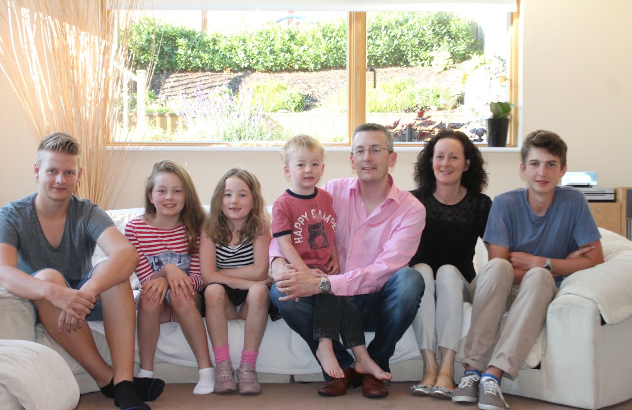 Familia anfitriona irlandesa con alumnos