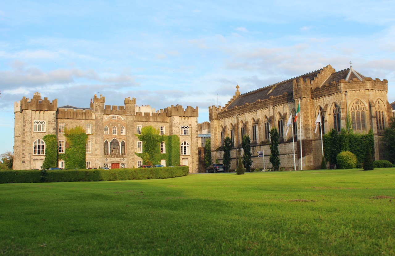 Castillo medieval del campus de Kildare