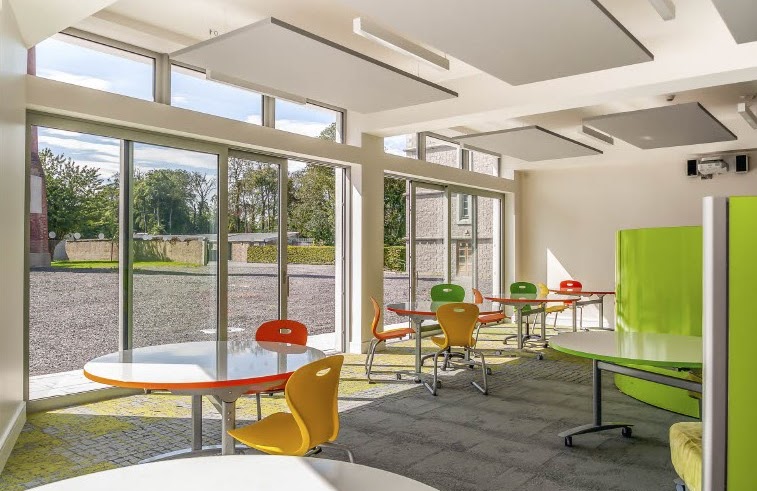 Kildare Campus - classroom-modern