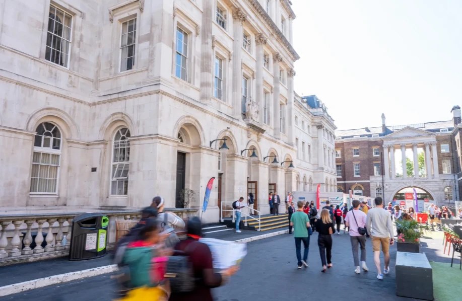 King's College London