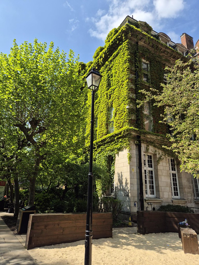 King's College London 4