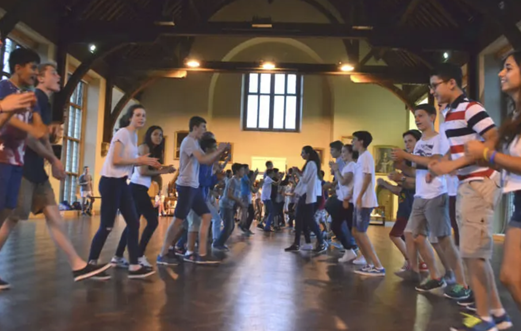 Ceilidh, baile tradicional británico con los estudiantes