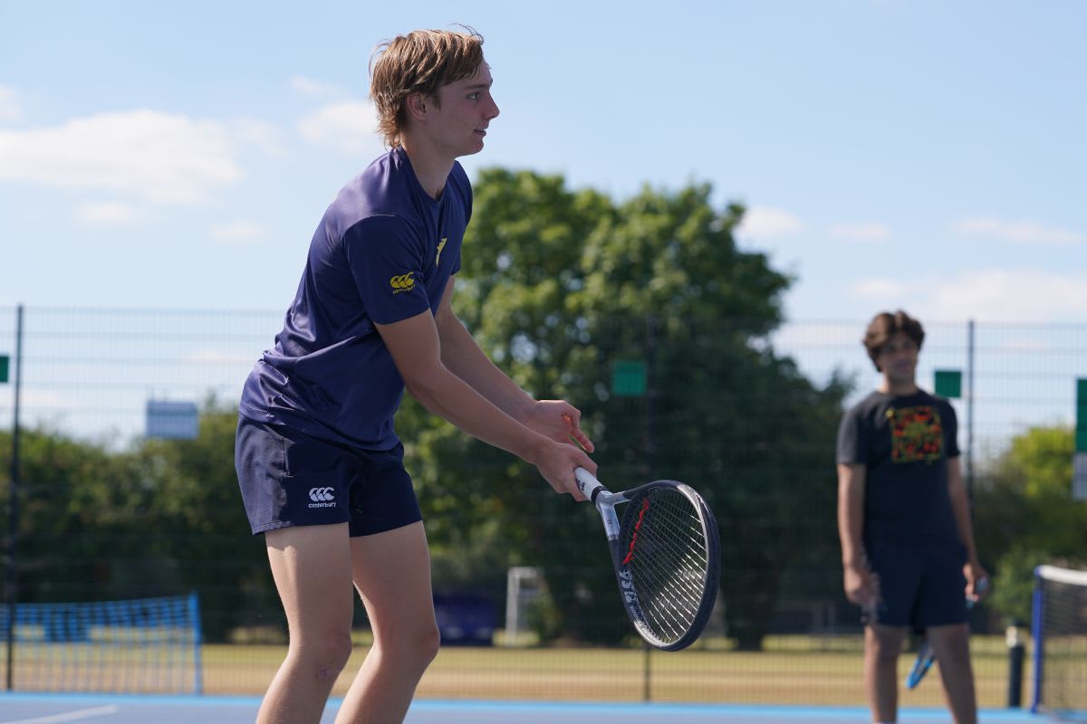 Tenis — servicio