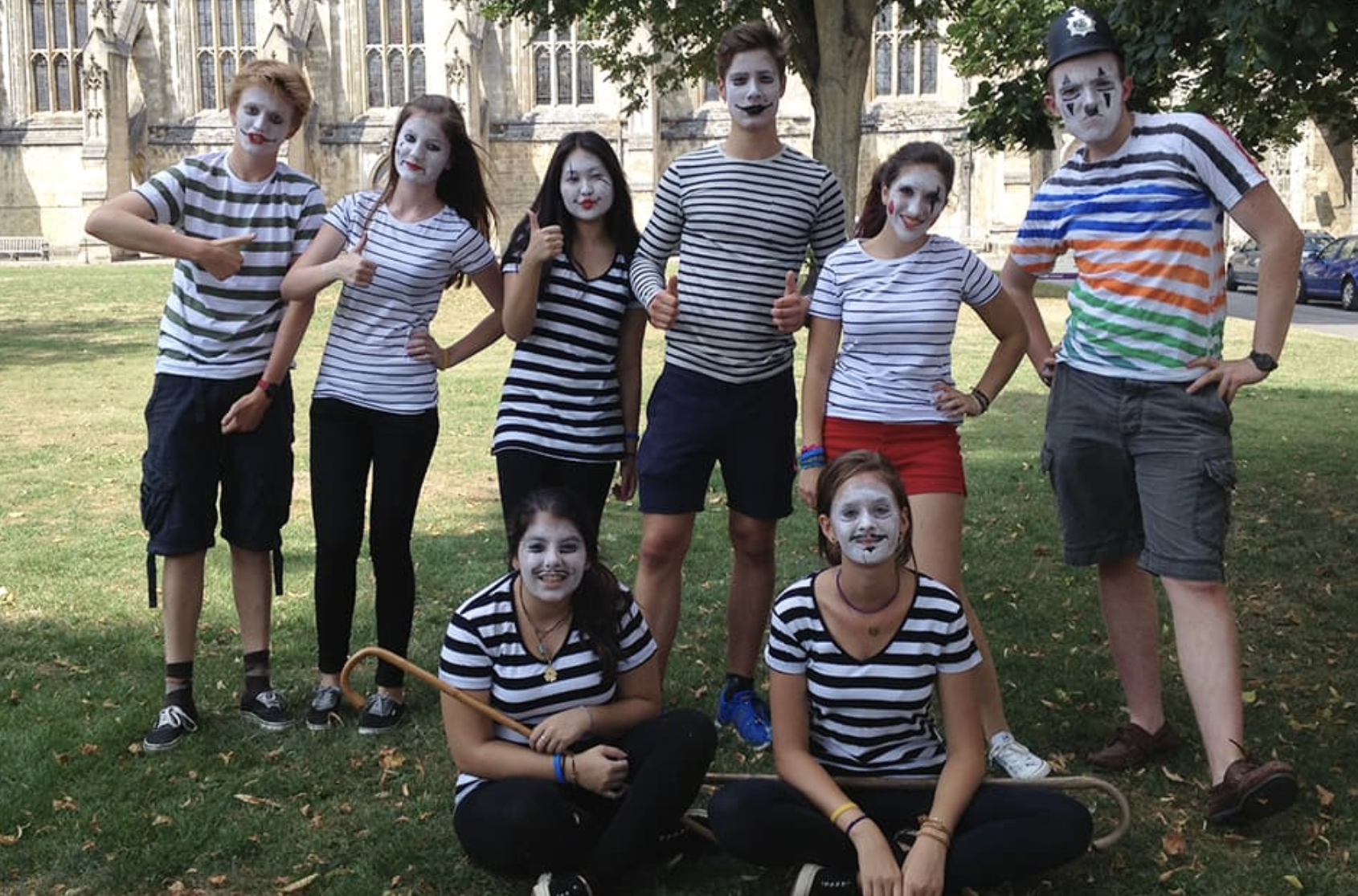 Grupo de Drama al aire libre