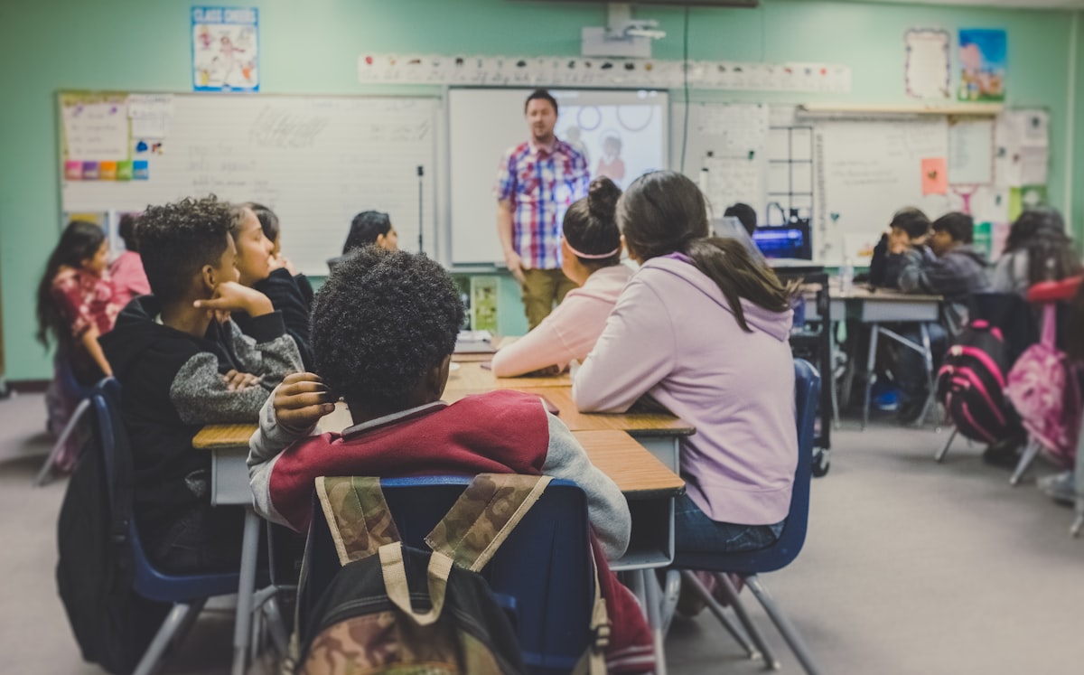 Estudiantes en un instituto británico