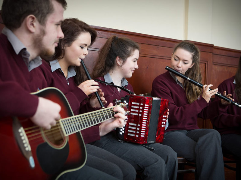 Clase de música tradicional irlandesa